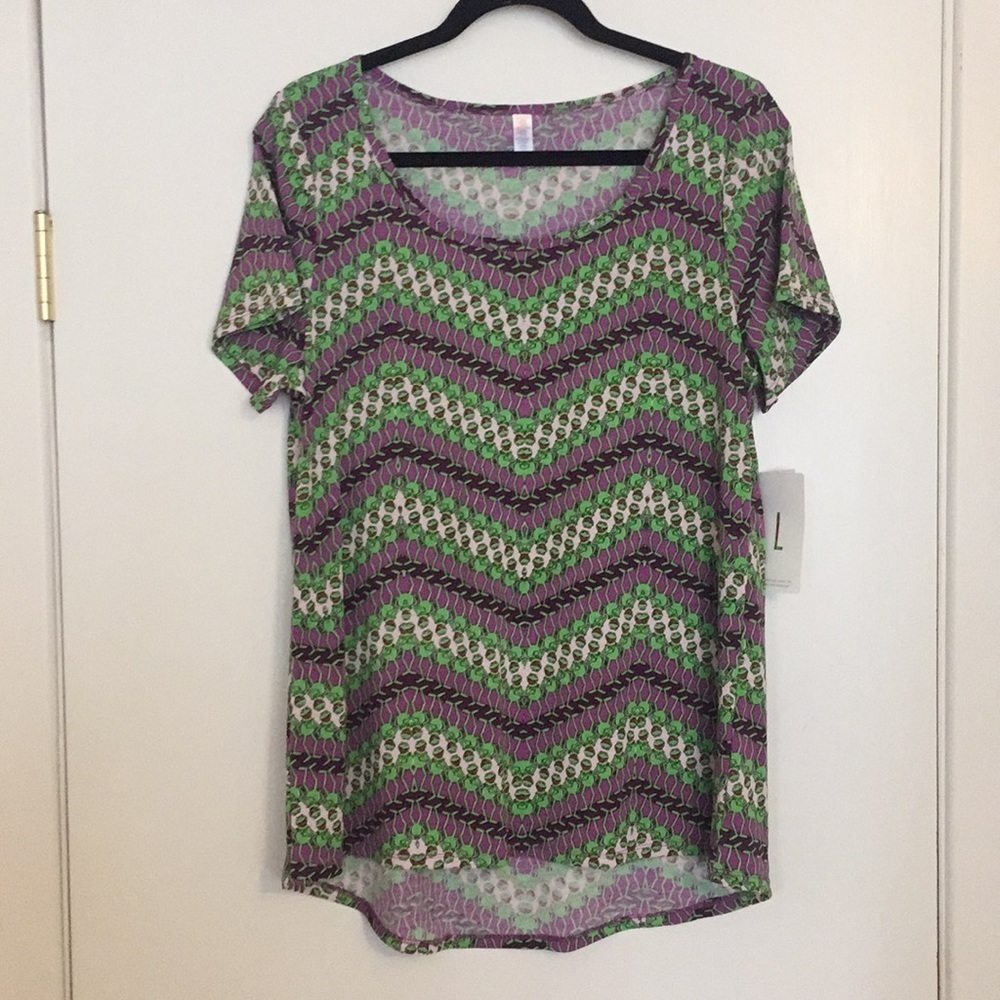 L‎ LuLaRoe Classy T Shirt Disney DD21 1451